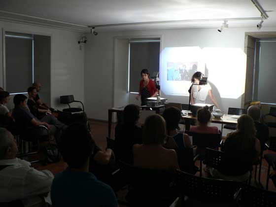 Universo dos objectos coincidentes numa história da arte paralela (2013) | Pessoa Colectiva | Mafalda Santos artist